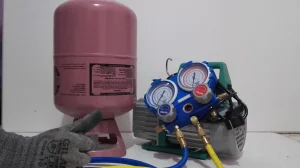 Chargé de (gaz) Fréon R22A/R410A ..