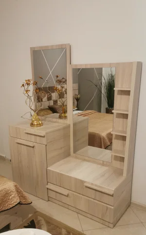 coiffeuse avec chaise coffré