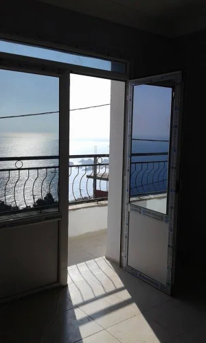 Location appartement F2 vue sur mer résidence La Lavande située à Ach EL Baz Boulimat Tala Yilef Saket climatisé